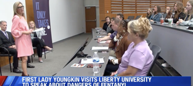 WFXR Roanoke Coverage ng pagbisita ng Unang Ginang sa Liberty University